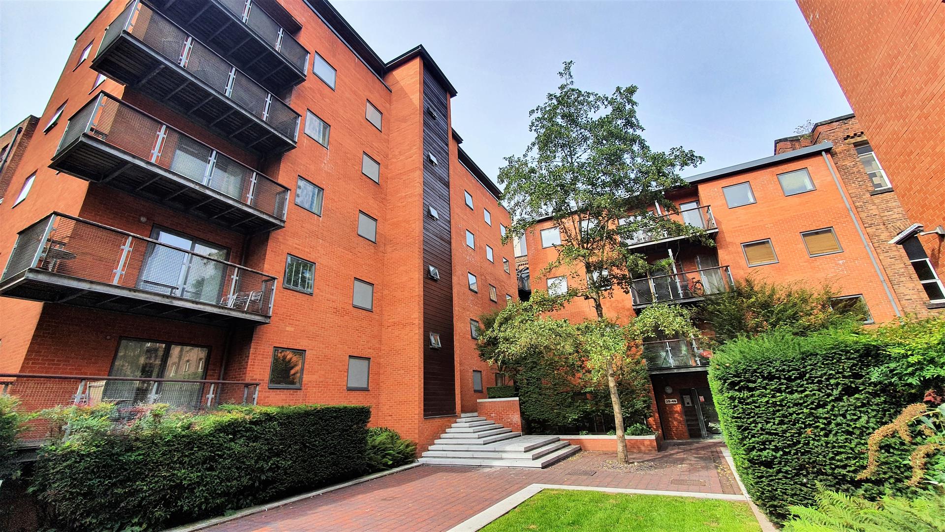 27 Lockes Yard Great Marlborough St Manchester